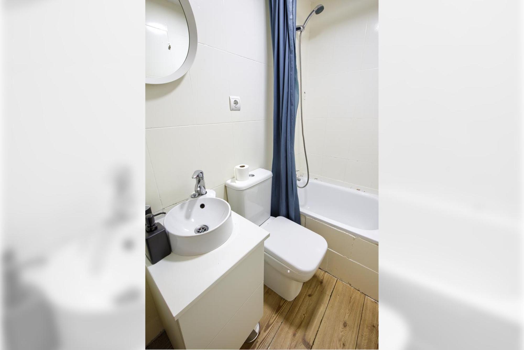 Intimo Estudio En Madrid, Centro, 2Pax, Wifi & Tv Kültér fotó
